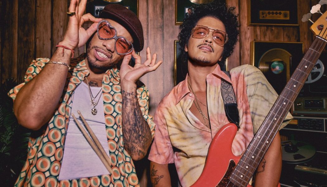 Bruno Mars and Anderson .Paak Share First Silk Sonic Single ‘Leave the Door Open’: Listen