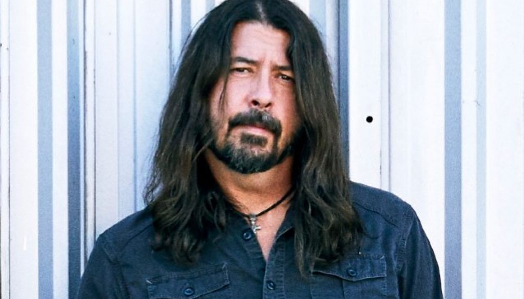 DAVE GROHL Says First Time He Met AC/DC Was One Of The Greatest Nights Of His Entire Life