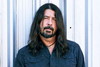 DAVE GROHL Says First Time He Met AC/DC Was One Of The Greatest Nights Of His Entire Life