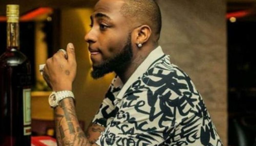 Davido Advices Nigerians on the Need to Assist Friends Get Rich