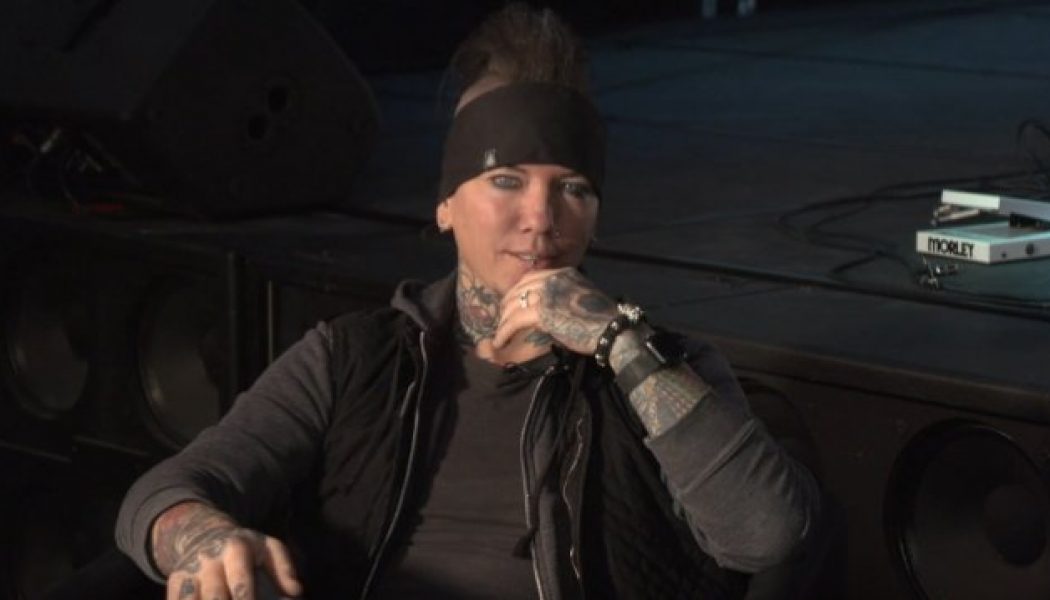 DJ ASHBA On His Exit From GUNS N’ ROSES: ‘That Was A Chapter In My Life, And I’m Starting A New Chapter’