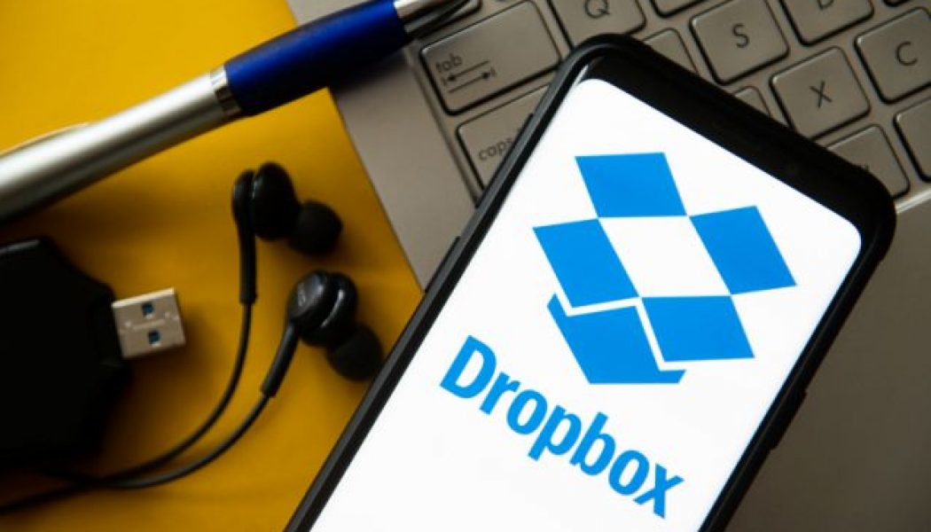 Dropbox Users Can Store 50 Passwords for Free