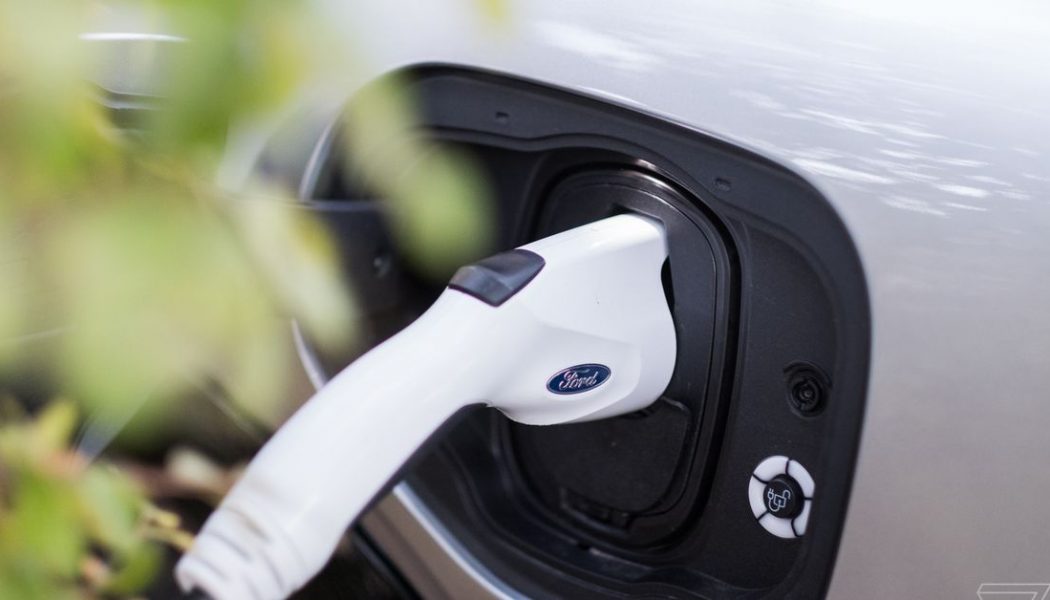 Ford stops sales of its home charging station