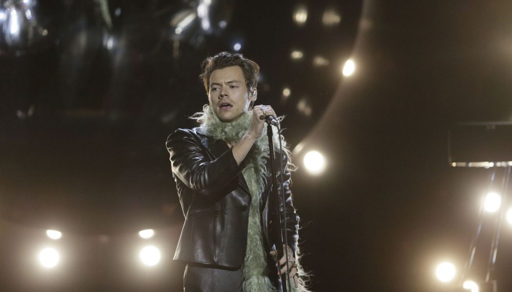 Harry Styles Skips The Shirt For His Grammys Debut