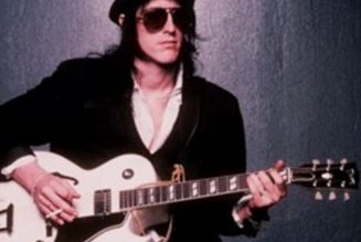 IZZY STRADLIN’s Guitar Used During GUNS N’ ROSES ‘Appetite for Destruction’ Sessions To Be Auctioned