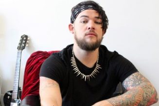 JAMES DURBIN ‘Didn’t Really Learn Anything’ From Time He Spent Fronting QUIET RIOT