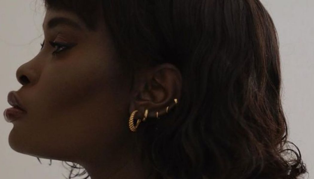 Jewellery Experts Tell Me These Are the Earrings All the Cool Girls Want