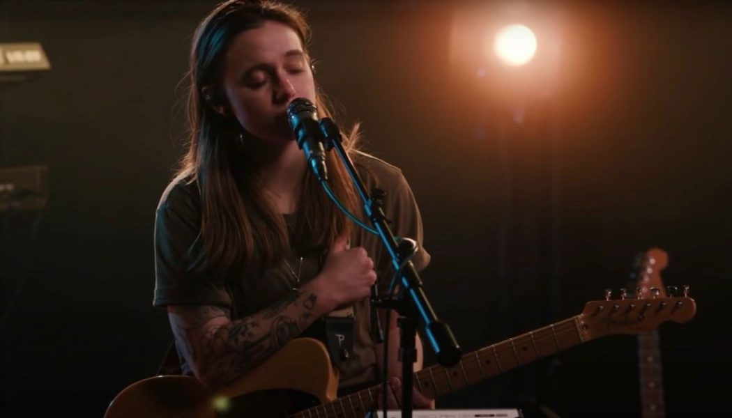 Julien Baker Gives Stirring Performance of “Hardline” on Seth Meyers: Watch