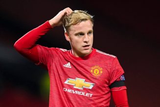 Manchester United could let Donny van de Beek leave this summer