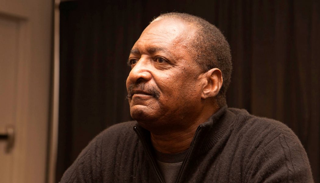 Matthew Knowles Calls Fans “Idiots” For Beyoncé x Chloe Bailey Comparison