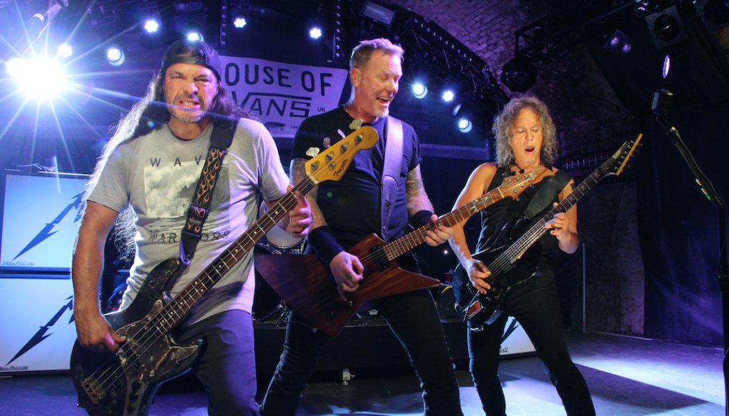 Metallica Donates $75,000 to Texas Food Banks