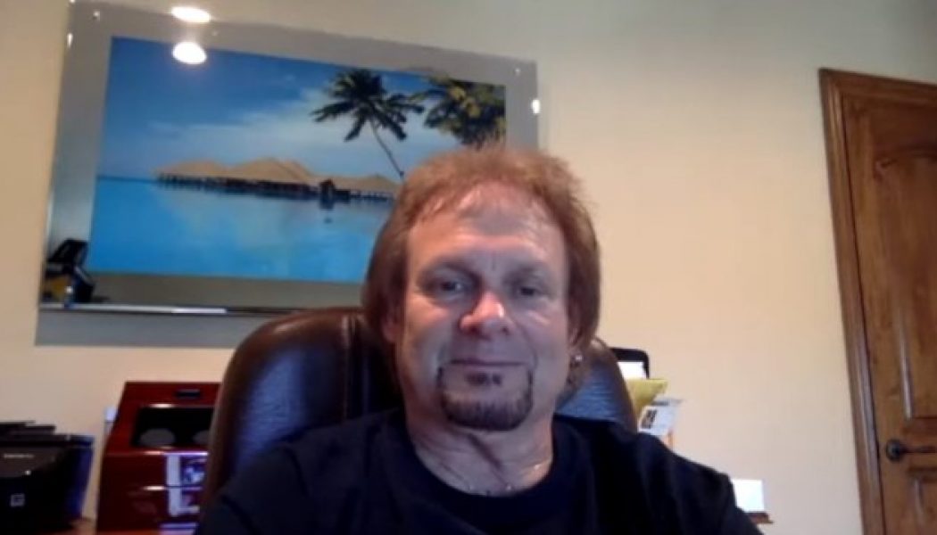 MICHAEL ANTHONY Says He Wanted To Jam With DAVID LEE ROTH At One Of The Las Vegas Residency Shows