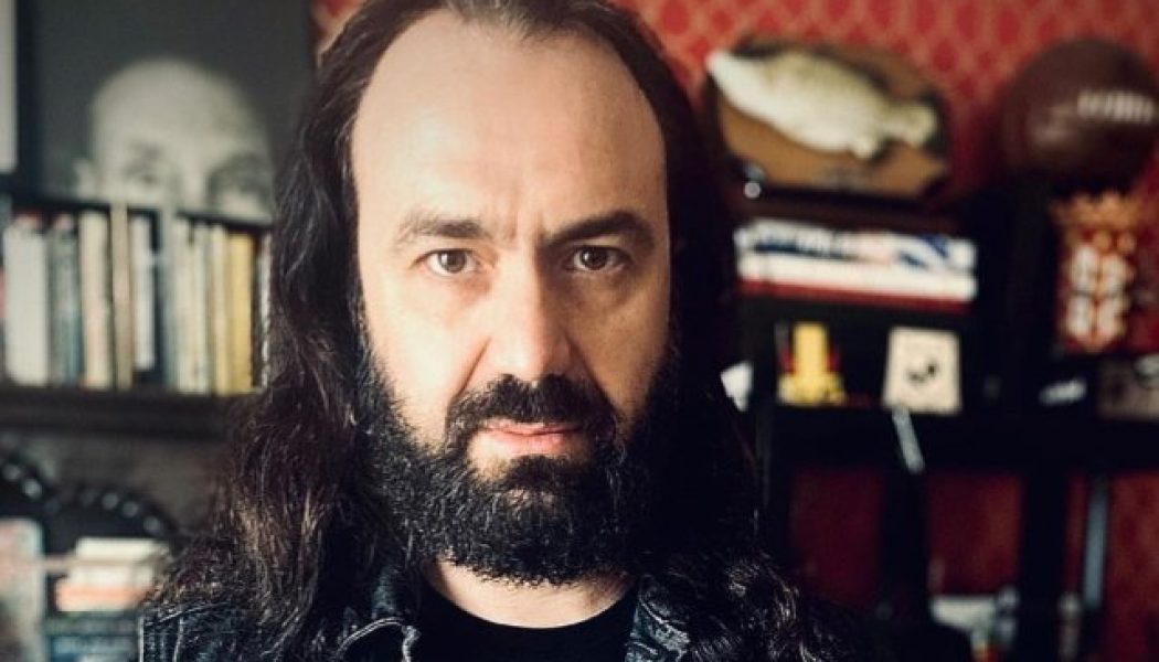 MOONSPELL Singer Defends LACUNA COIL’s Non-Performance During Livestream