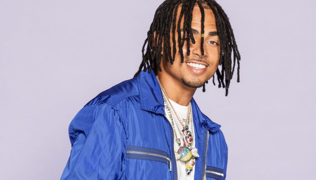 Ozuna Set to Receive Extraordinary Evolution Award at the 2021 Latin AMAs