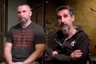 SERJ TANKIAN: I Love And Respect JOHN DOLMAYAN Very Much, But Not His American Political Views