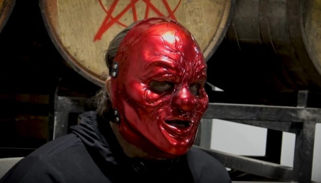 SLIPKNOT’s CLOWN On Mask-Design Process: ‘The Heaviest Part Of It Is In Your Own Brain’