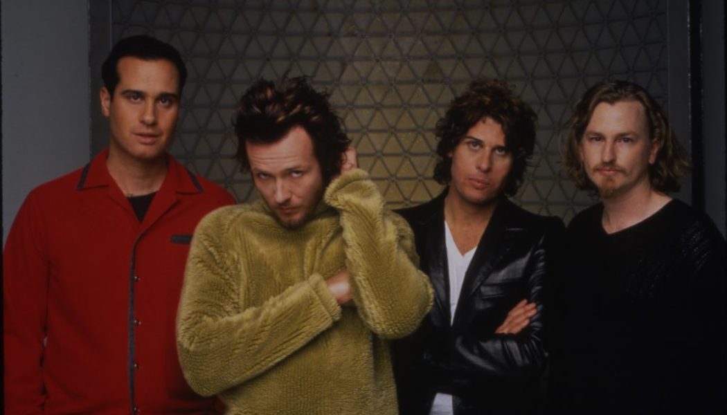 Stone Temple Pilots to Release Tiny Music… Songs From The Vatican Gift Shop: Super Deluxe Edition for Album’s 25th Anniversary