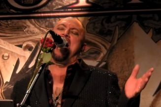 Watch Pro-Shot Video Of GEOFF TATE Performing QUEENSRŸCHE’s ‘Around The World’ At Socially Distanced Everett Concert