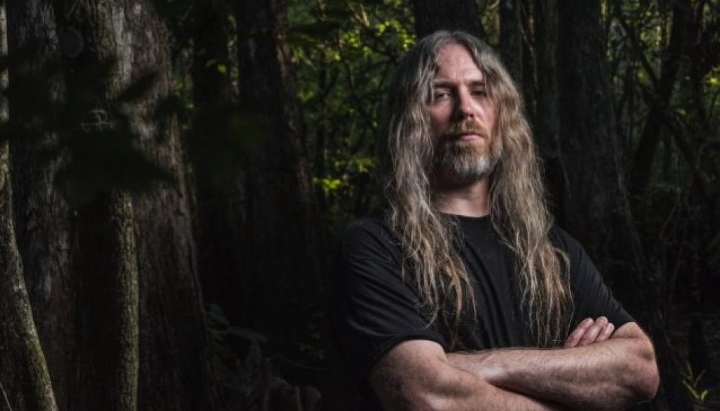 ALEX WEBSTER Reflects On CANNIBAL CORPSE’s ‘Vile’ Album Cracking BILLBOARD Chart: ‘It Was A Big Deal For A Death Metal Band’