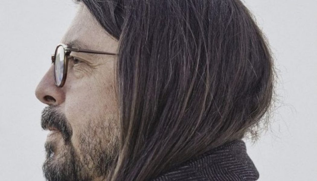 DAVE GROHL’s ‘The Storyteller’ Book Due In October