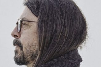 DAVE GROHL’s ‘The Storyteller’ Book Due In October