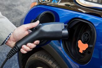 General Motors has a solution for our crappy EV charging infrastructure