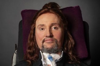 Guitarist JASON BECKER, Who Suffers From ALS, Is ‘Experiencing Shortness Of Breath And A Rapid Heart Rate’