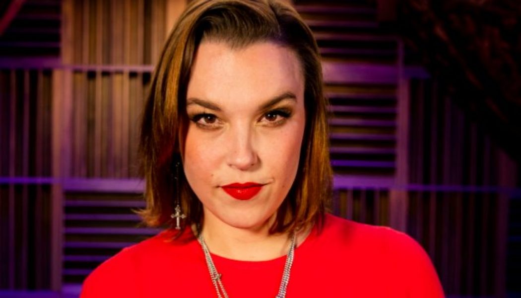 HALESTORM’s LZZY HALE: Getting COVID-19 Vaccine Means You Are Being A ‘Responsible Adult’