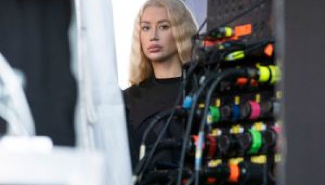 Iggy Azalea Reveals Bold DM Messages She Gets From Celebrities