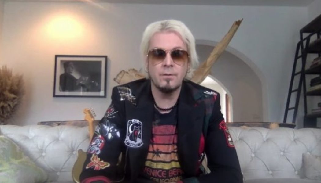 JOHN 5: How I Landed Gig As DAVID LEE ROTH’s Guitarist