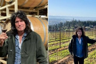 KISS Guitarist TOMMY THAYER Is Getting Into Wine Business