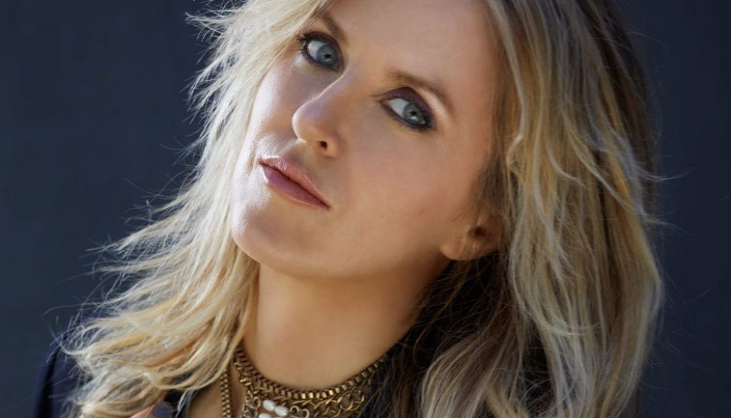 Liz Phair Unveils ‘Spanish Doors’ and Release Date of Soberish