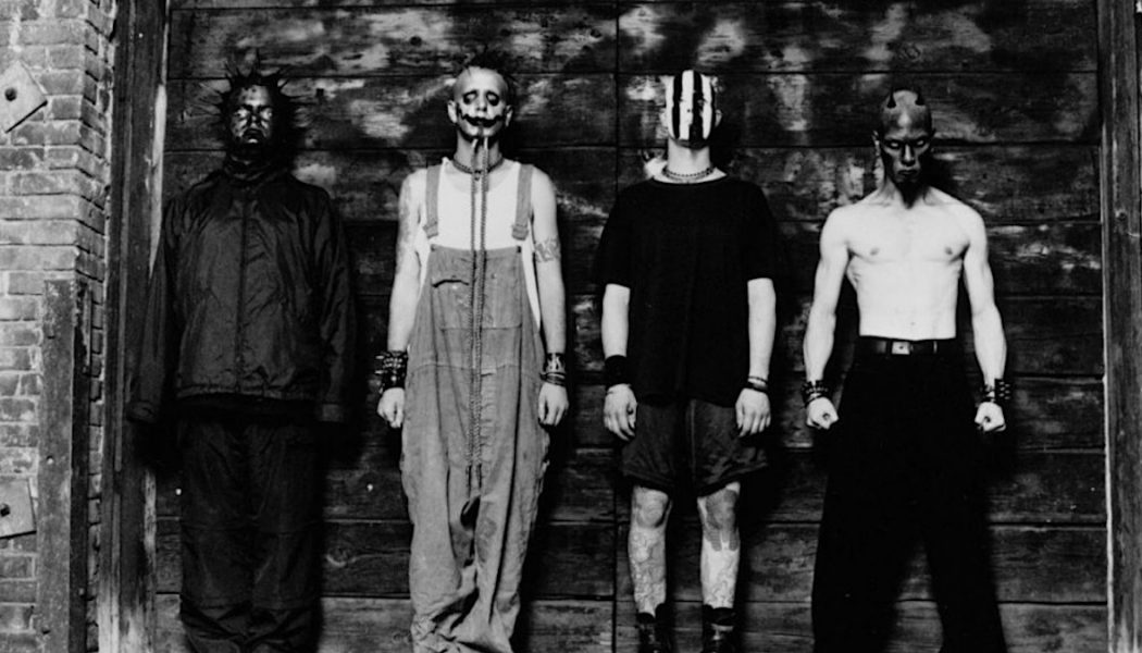 Mudvayne Reunite After 12-Year Hiatus, Book Multiple Festival Appearances