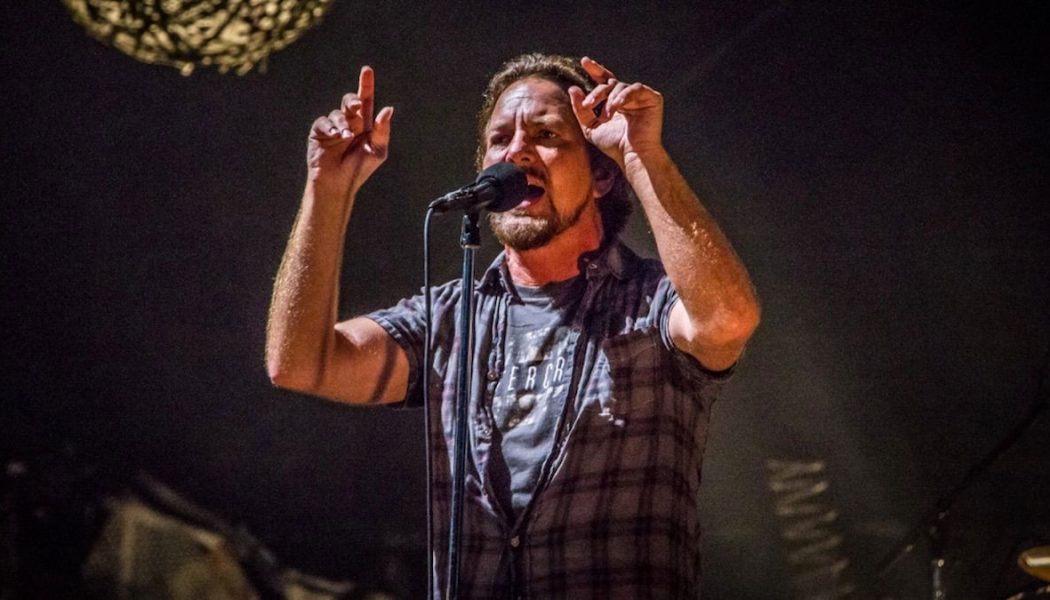 Pearl Jam to Stream 2010 Hard Rock Calling Performance