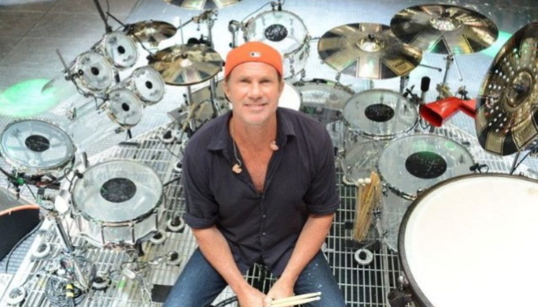 RED HOT CHILI PEPPERS’ CHAD SMITH To Host Virtual Opening Of ‘Ad Art Show 2021’