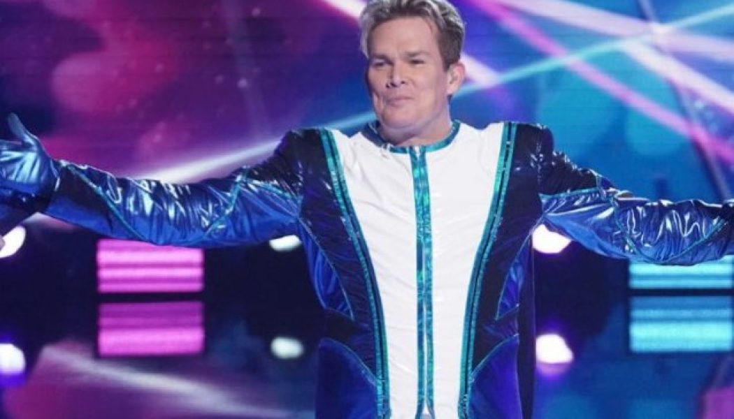 SUGAR RAY’s MARK MCGRATH Sings TWISTED SISTER And POISON Hits On ‘The Masked Singer’ (Video)