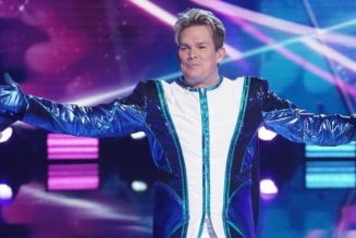 SUGAR RAY’s MARK MCGRATH Sings TWISTED SISTER And POISON Hits On ‘The Masked Singer’ (Video)