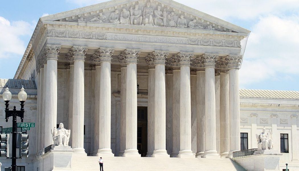 Supreme Court sides with Google in Oracle’s API copyright case