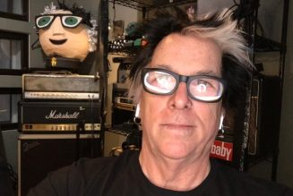 THE OFFSPRING’s NOODLES Picks JOEY RAMONE As His ‘Rock God’