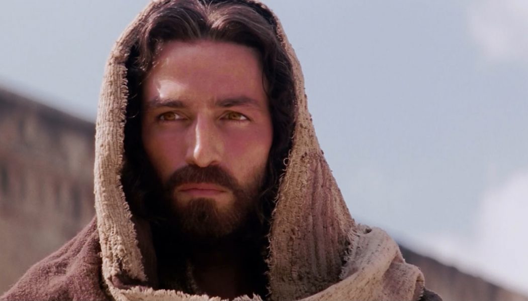 The Passion of the Christ’s Jesus Christ Thinks Celebrities Are Harvesting Children’s Adrenaline