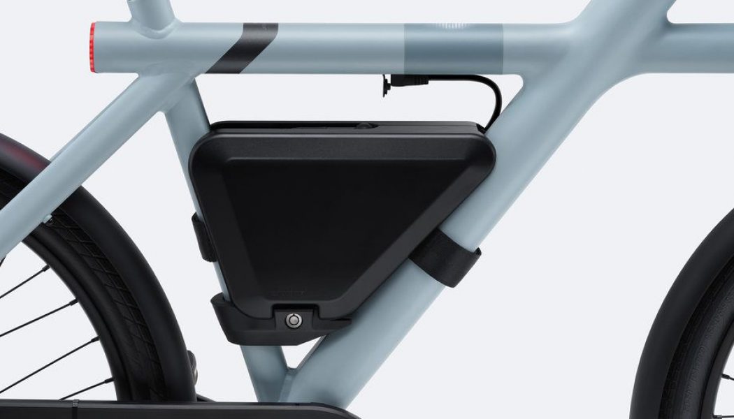 VanMoof’s PowerBank is a range extender and problem solver