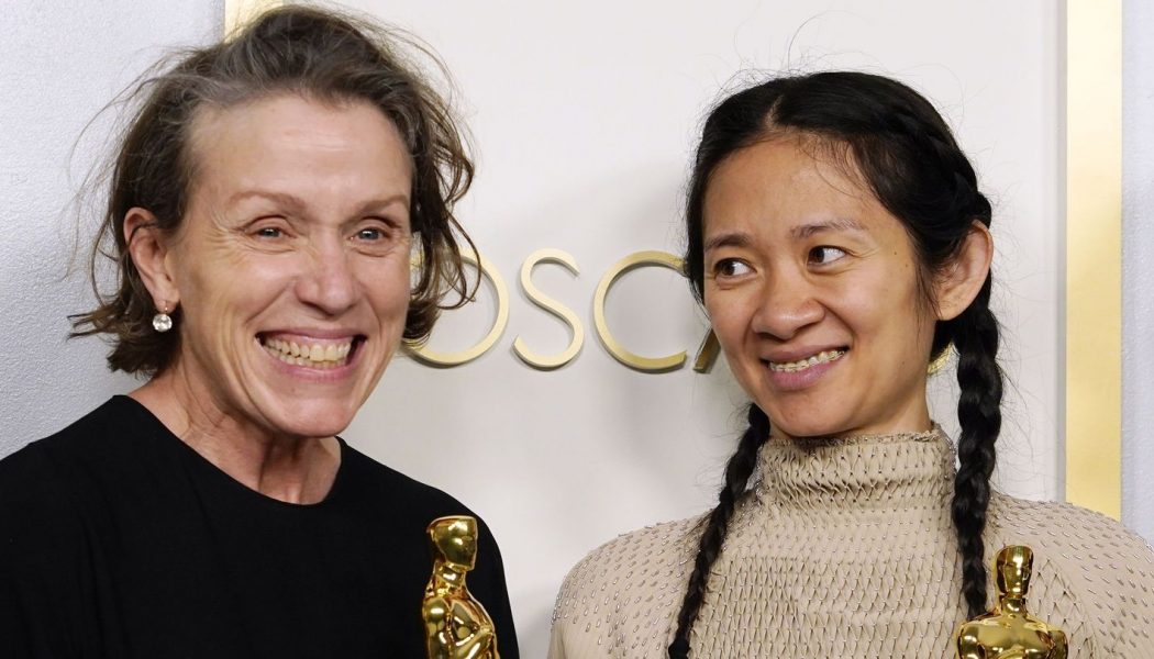 Wolf Queen Frances McDormand Howls After Winning Nomadland Oscar