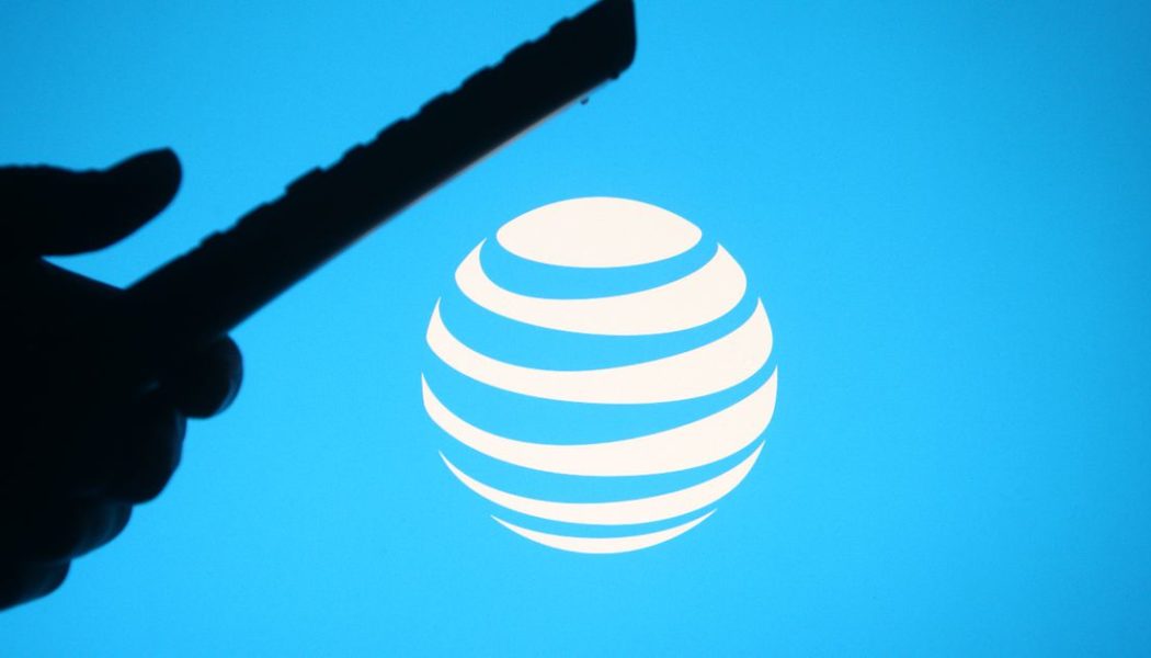 AT&T violated labor law but can still ban workers from recording conversations, NLRB rules