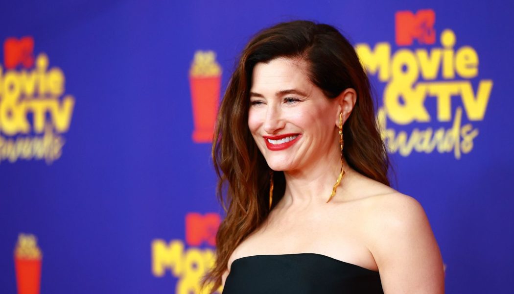 Best Villain Kathryn Hahn Is So Devious She Has Her Own Theme Song