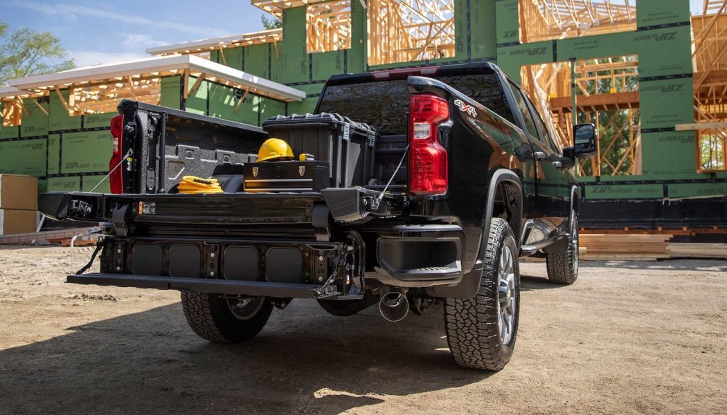 Big Flex: Chevrolet Silverado HD Trucks Gain Multi-Flex Tailgate Option