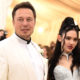 Grimes to Join Elon Musk on ‘SNL’: ‘Watch Me Try Acting!’