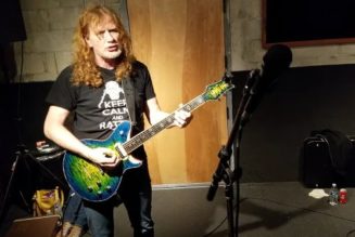 MEGADETH’s DAVE MUSTAINE Teaches You How To Play ‘Symphony Of Destruction’ (Video)