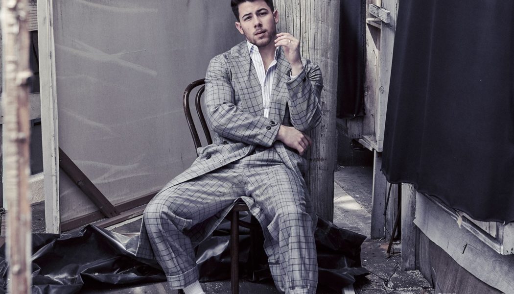 Nick Jonas on Billboard Music Awards Hosting Gig, Seeing BTS ‘Do Their Thing’ & ‘Feeling Great’ After Injury