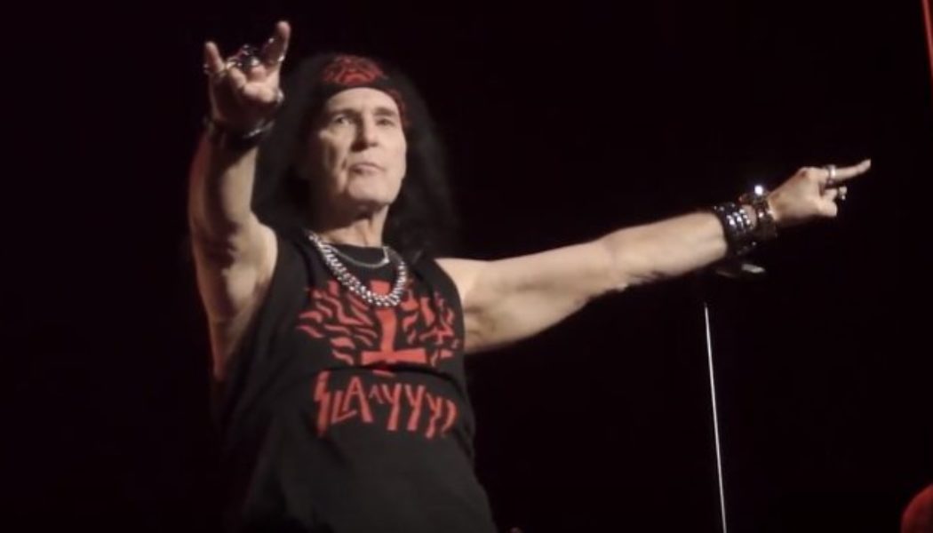 Original AC/DC Singer DAVE EVANS Releases ‘BADASS Greatest Hits’