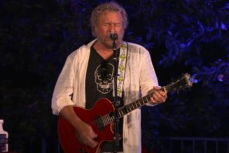 SAMMY HAGAR, KEVIN CRONIN And RICK SPRINGFIELD Perform At Seventh Annual ‘Acoustic-4-A-Cure’ Benefit Concert (Video)